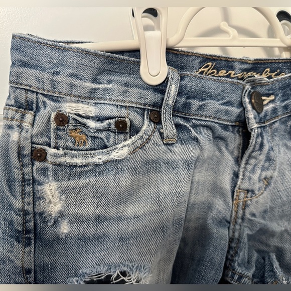 Abercrombie & Fitch Blue Distressed Jean Denim Shorts Size 0 Women’s - Picture 2 of 7